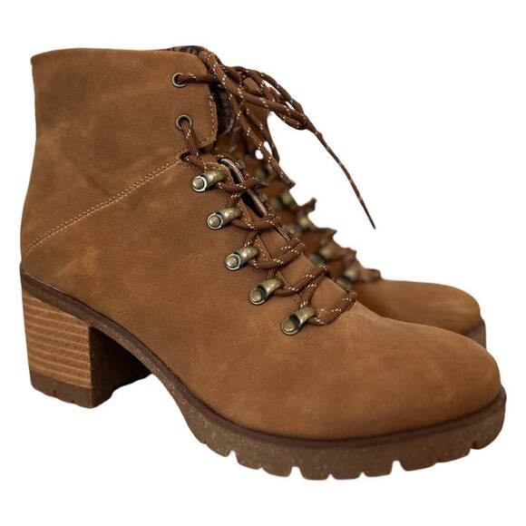 Korks Women’s Erica Lace Up Combat Boots Size 9 Brown Cognac Lug Sole NEW - Picture 1 of 7